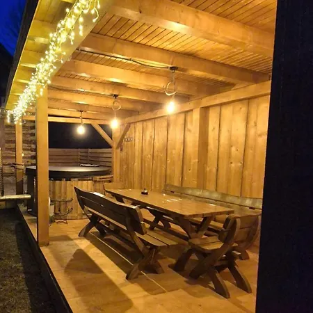 Drevenicka Terchova * Zazriva