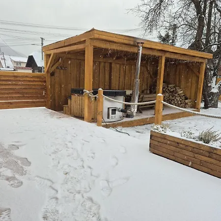 Drevenicka Terchova Chalet *